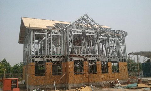 轻钢结构房屋施工现场