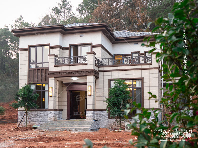 新中式两层别墅实拍案例，优雅美观又接地气